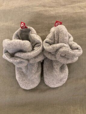 Zutano 12M Gripper Baby Booties (Gray)